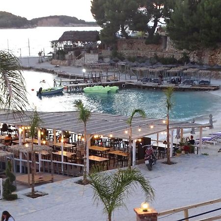 Aparthotel Melina'S Seaside Retreat Ksamil Esterno foto