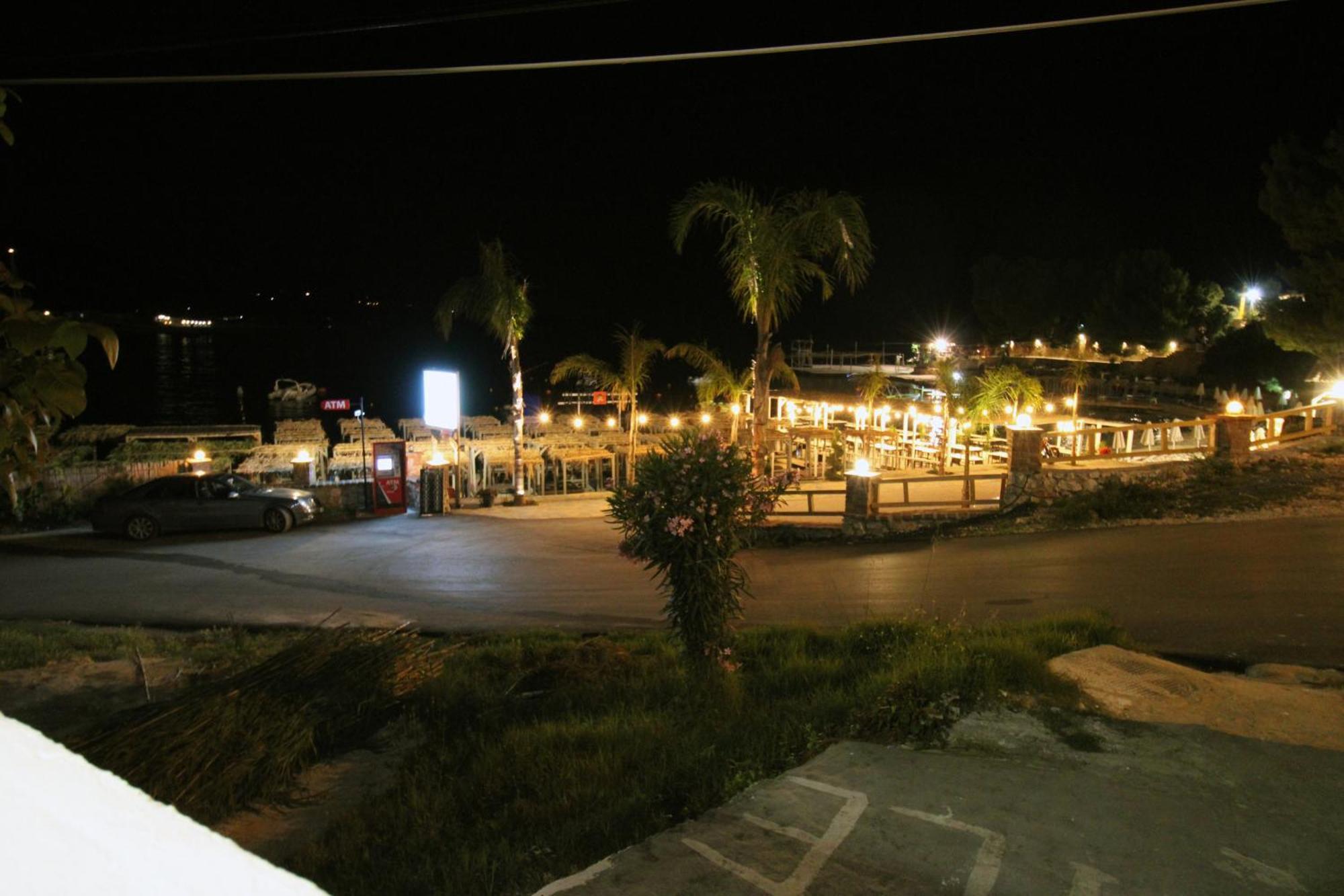 Aparthotel Melina'S Seaside Retreat Ksamil Esterno foto
