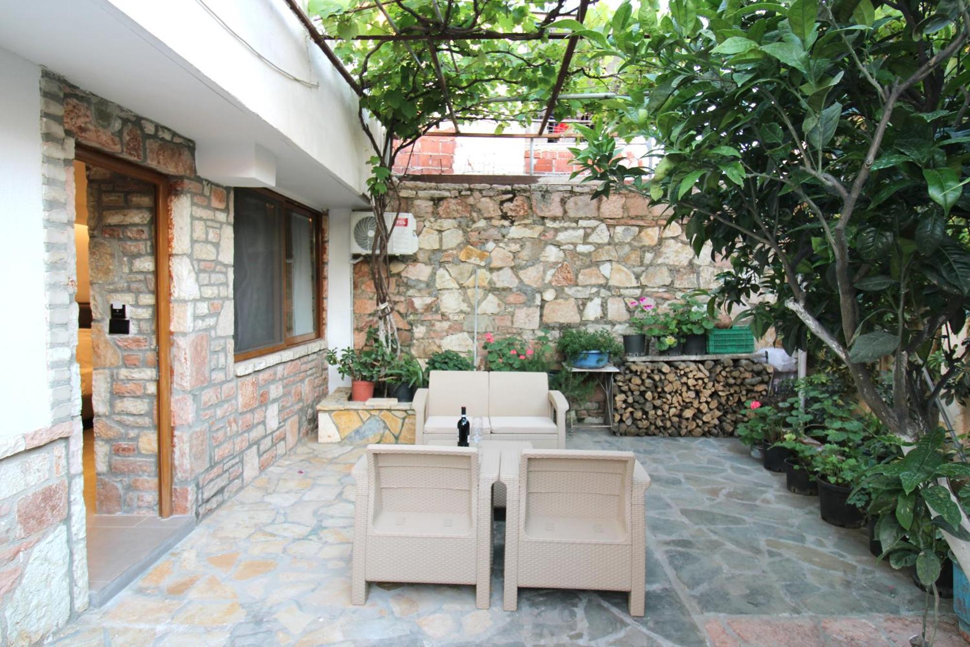 Aparthotel Melina'S Seaside Retreat Ksamil Esterno foto
